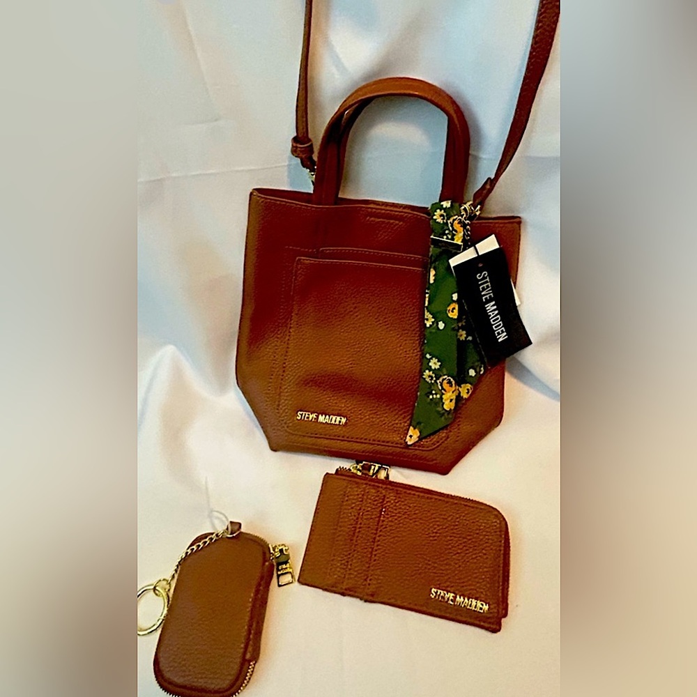 Steve Madden Tan Handbag with Floral Scarf